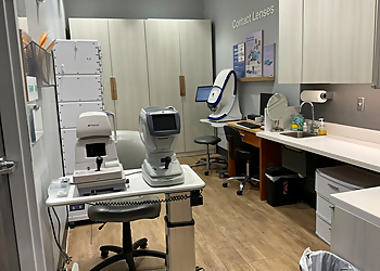 Christopher Wong, OD - HEARTLAND EYECARE - Peoria, AZ Pediatric Optometrists - Treatment Room Image
