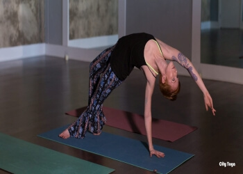 3 Best Yoga Studios in Dallas, TX - Expert Recommendations