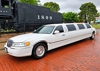 Classic Limousine Services LLC Classic Limousine Services LLC - Lubbock, TX Limo Service - Car Image