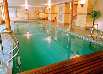 Cleveland Pool Services Classic Pool Service