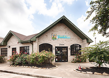 Claws & Paws Veterinary Hospital Claws & Paws Veterinary Hospital - Pearland, TX Veterinary Clinics - Clinic Exterior Image