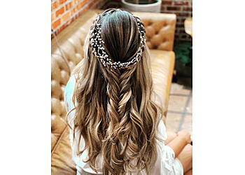 Clementine's Salon & Skincare Aurora Hair Salons image 1