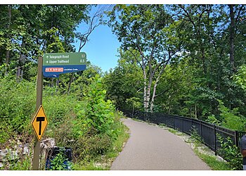 St Louis Hiking Trails Cliff Cave County Park