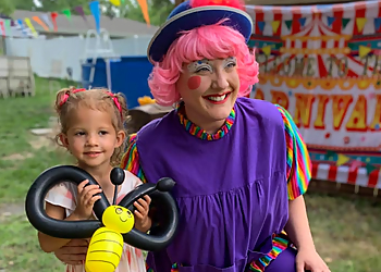 Lincoln Face Painting Clowning Around