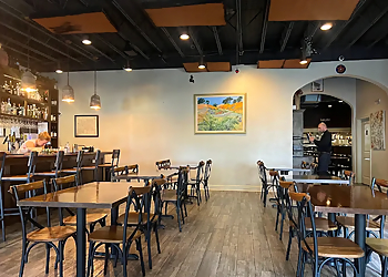 Cocha - Baton Rouge, LA Vegetarian Restaurants - Restaurant Ambiance Image