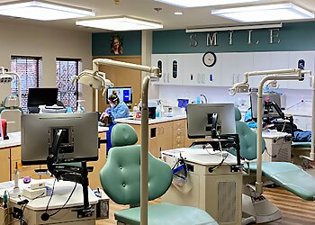 Corpus Christi Orthodontists Colin Mihalik, DDS, MS - CC BRACES