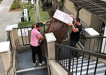 Fullerton Moving Companies Comfy Moving and Delivery LLC