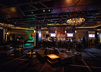 Springfield Night Clubs Commonwealth Bar and Lounge