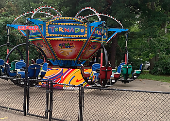 St Paul Amusement Parks Como Town