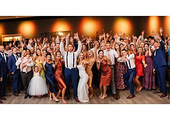 Omaha Djs Complete Weddings + Events
