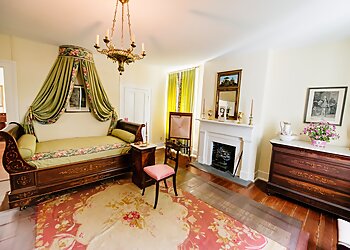 Mobile Landmarks Condé-Charlotte Museum