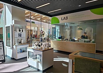 Irvine Audiologists Connect World of Hearing