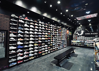Los Angeles Shoe Stores Coolkicks Los Angeles