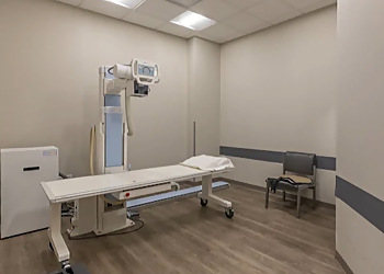 Corewell Health Urgent Care - Warren, MI Urgent Care Clinics - Treatment Room Image