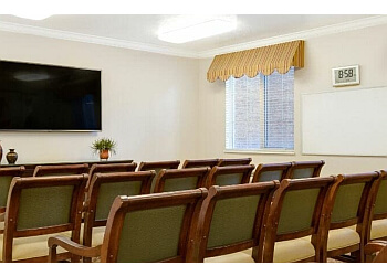 Provo Assisted Living Facilities Courtyard at Jamestown Assisted & Senior Living