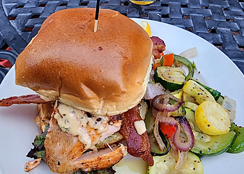 Cove Tavern Newport News American Restaurants image 1