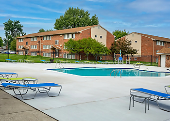 Cove on 10 Apartments Warren Apartments For Rent image 1