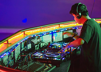 Eugene Night Clubs Cowfish Cafe and Lounge