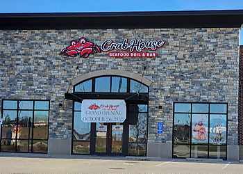 Cedar Rapids Seafood Restaurants Crab House