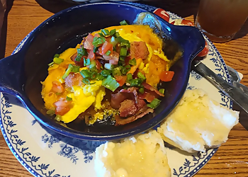 Cracker Barrel Old Country Store Albuquerque  Albuquerque American Restaurants image 1