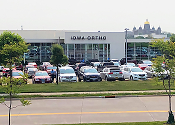 Craig R. Mahoney, MD - Des Moines, IA Orthopedics - Hospital Exterior Image