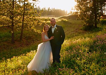 Spokane Videographers Crain Studios Films + Photos