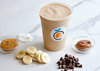 CraveWell Cafe Westside Village Atlanta Juice Bars image 1