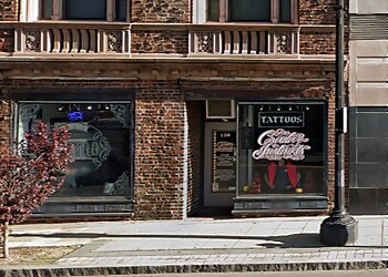 Bridgeport Tattoo Shops Creative Instinkts Tattoo Studio