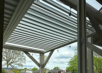 Crestview Window Cleaning - Portland, OR Window Cleaners - Outdoor Work Image