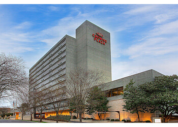 Crowne Plaza Knoxville Downtown University
