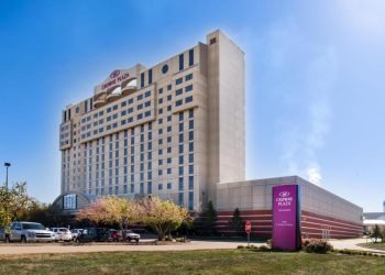 Crowne Plaza Springfield Springfield Hotels image 1