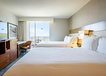 Ventura Hotels Crowne Plaza Ventura Beach