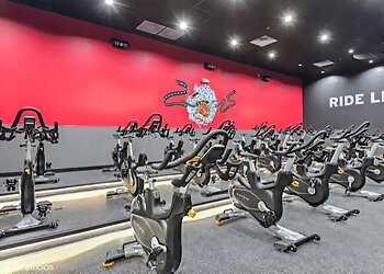 Virginia Beach Gyms Crunch Fitness Chimney Hill