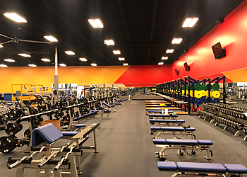 Crunch Fitness Columbus Columbus Gyms image 1
