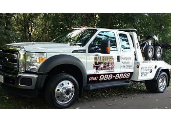 3 Best Towing Companies In Rockford Il Threebestrated Rockford Towing Company Cruz