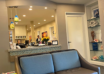 Thousand Oaks Cosmetic Dentists Curtis Couch, DDS