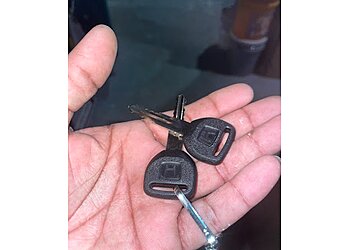 Springfield Locksmiths Custom Car Keys