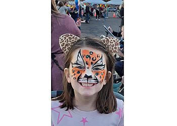 Cute Bee Face Painting and Balloons - Gilbert, AZ Face Painting - Face Painting Image