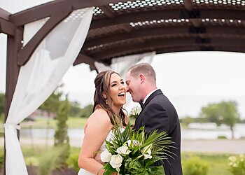 Wichita Wedding Photographers Cynthia Dalene Photography