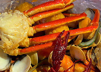 DANCING CRAB Norman Seafood Restaurants image 1