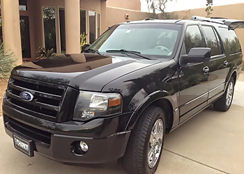 Glendale Limo Service D'Chariot Transportation LLC