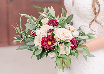 Lakewood Florists Daisy's Front Porch