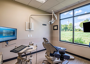 Olathe Dentists Dan Bednarczyk, DDS - SUNNYBROOK DENTAL