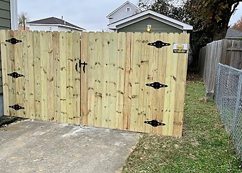 Chesapeake Fencing Contractors DanDale Fence LLC.
