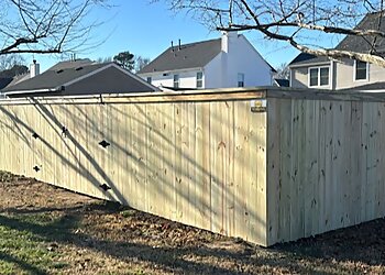 Chesapeake Fencing Contractors DanDale Fence LLC.