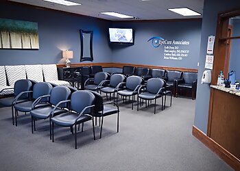 Tulsa Eye Doctors Dan Langley, DO, FAOCO - EYECARE ASSOCIATES OF SOUTH TULSA