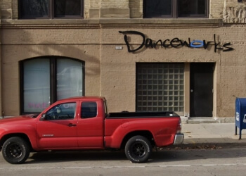 Milwaukee dance school Danceworks, Inc.