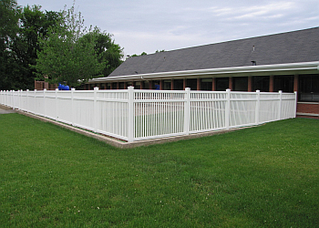 Dane County Fence And Deck Madison Fencing Contractors