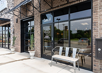 Clarksville Cosmetic Dentists Dani Gray, DDS - RENEW DENTAL