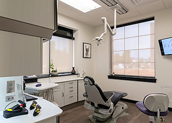 Clarksville Cosmetic Dentists Dani Gray, DDS - RENEW DENTAL